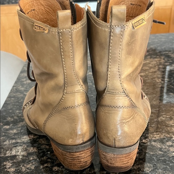 PIKOLINOS Brown Combat Boots with Floral Accents - Picture 4 of 5